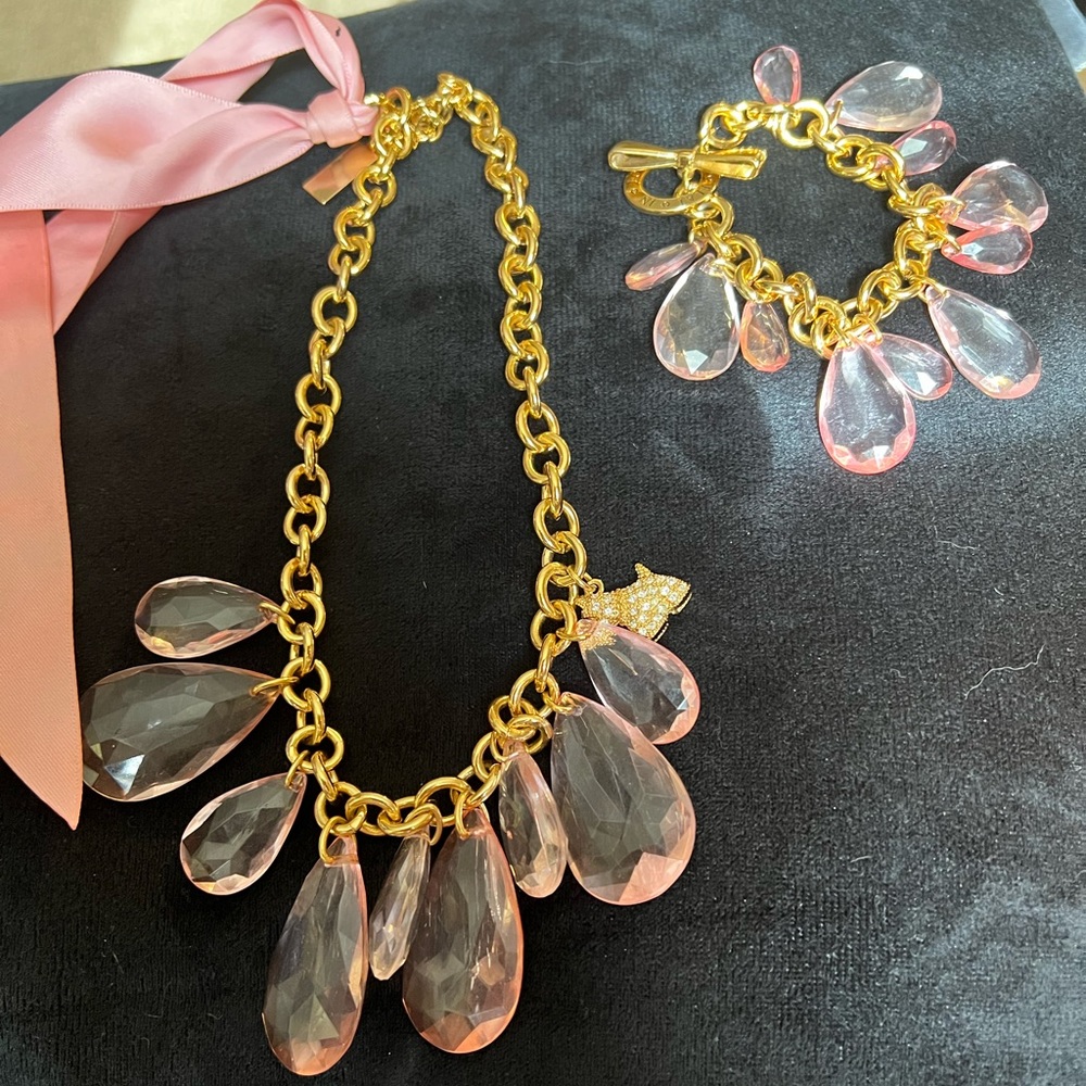 My Flat in London necklace and bracelet set